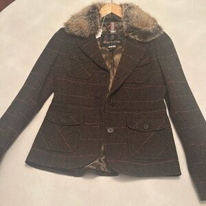 Excellent conditions Wool plaid Barbour Blazer, lined, fur collar!!
